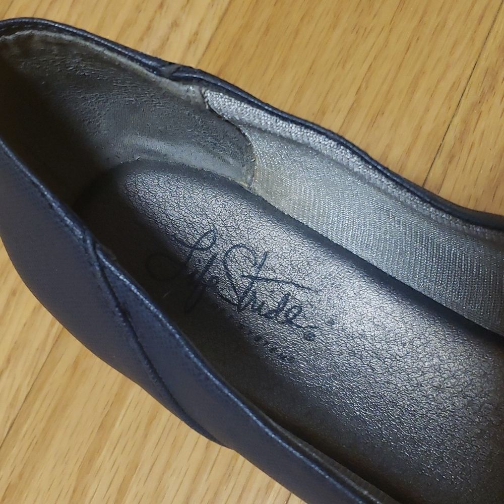 Life Stride Soft System Navy Blue Flats - Picture 2 of 9
